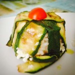 Tortino riso e zucchine con scaglie di feta greca