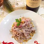 Fettuccine al vino rosso con speck e noci