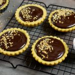 Tartellette nocciola e cioccolato