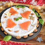 Cheesecake salata con salmone affumicato, mandorle e basilico