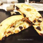 Biscotti Maxi con panna e gocce di cioccolato